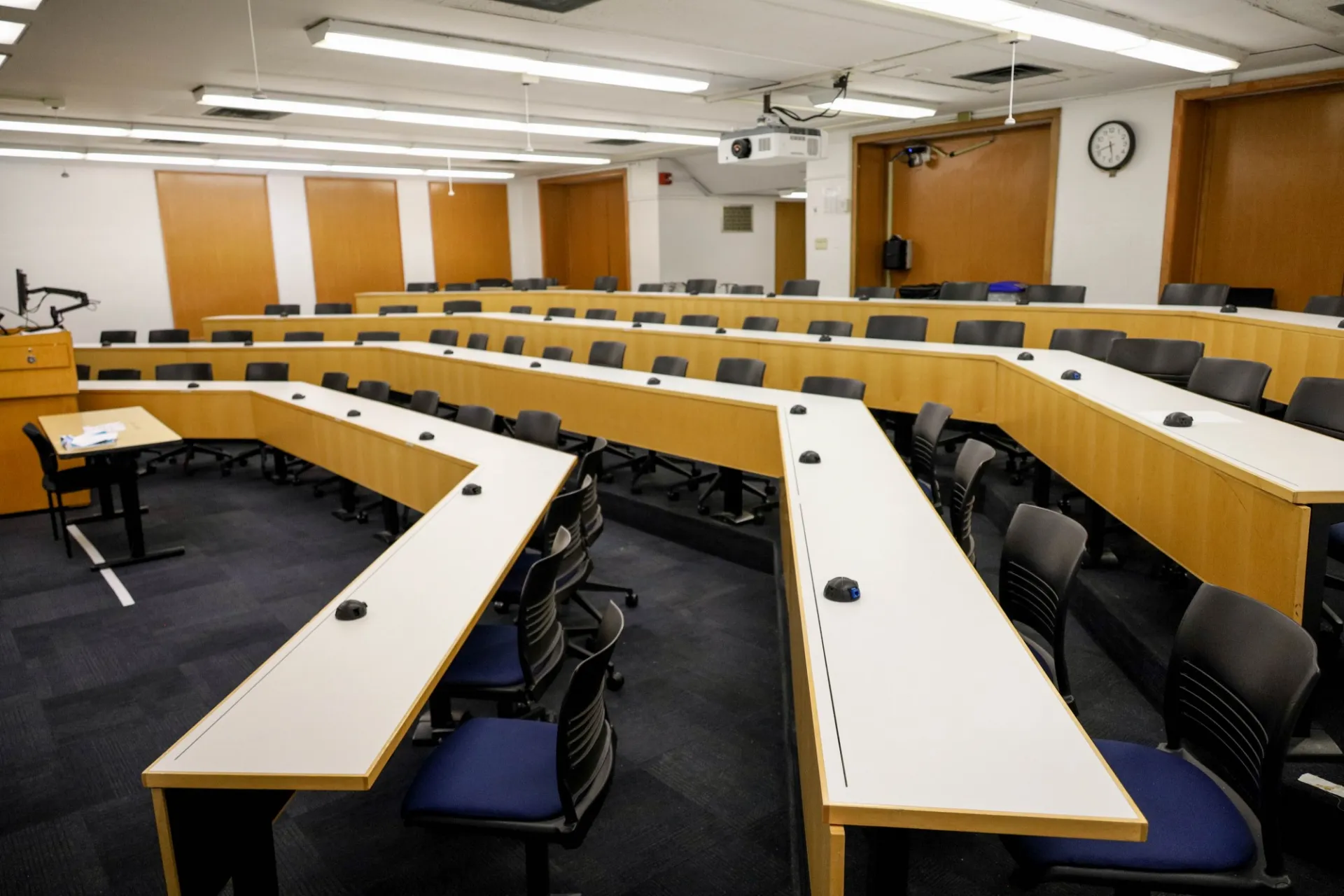 Uris 326