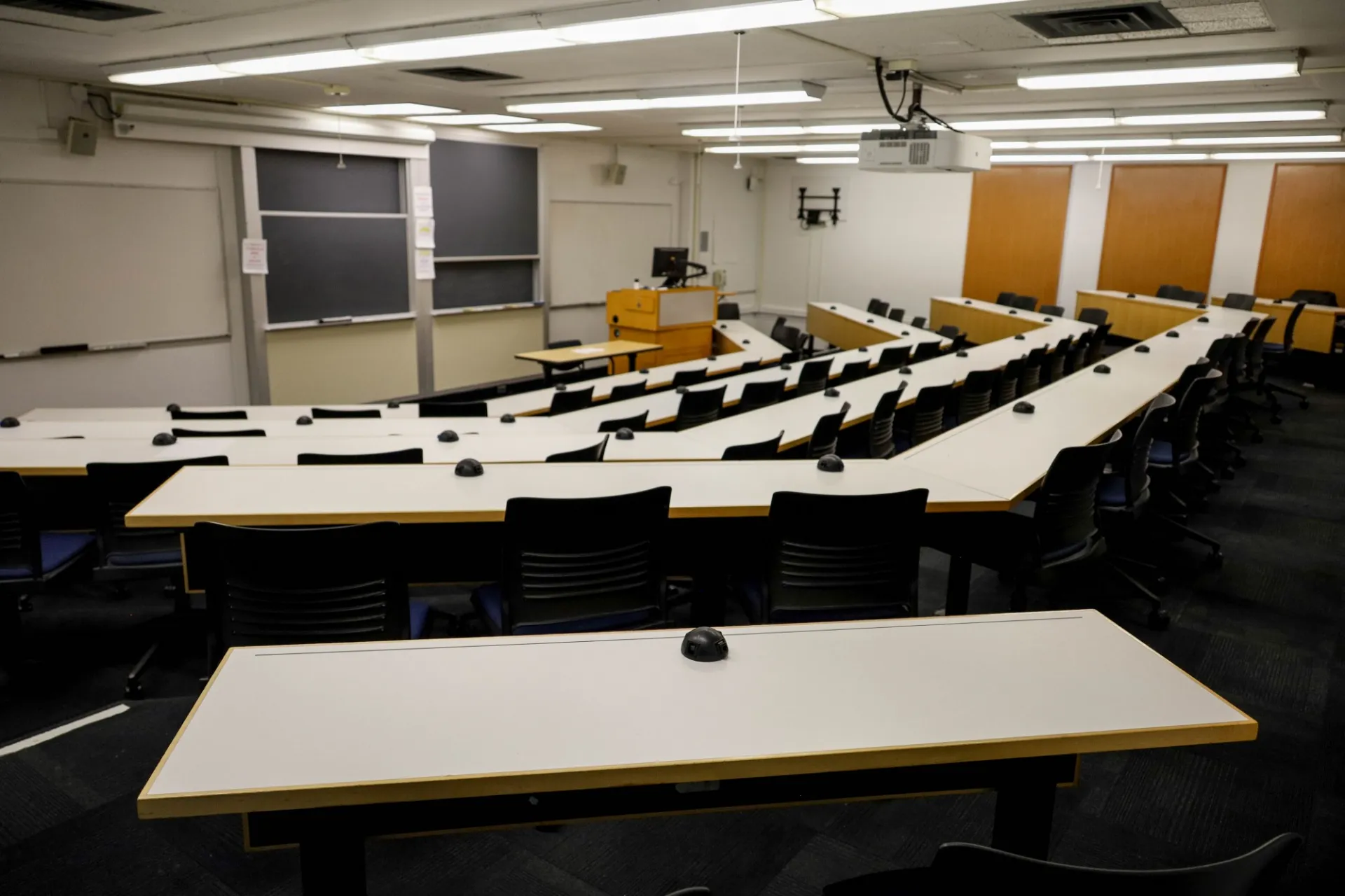 Uris 326