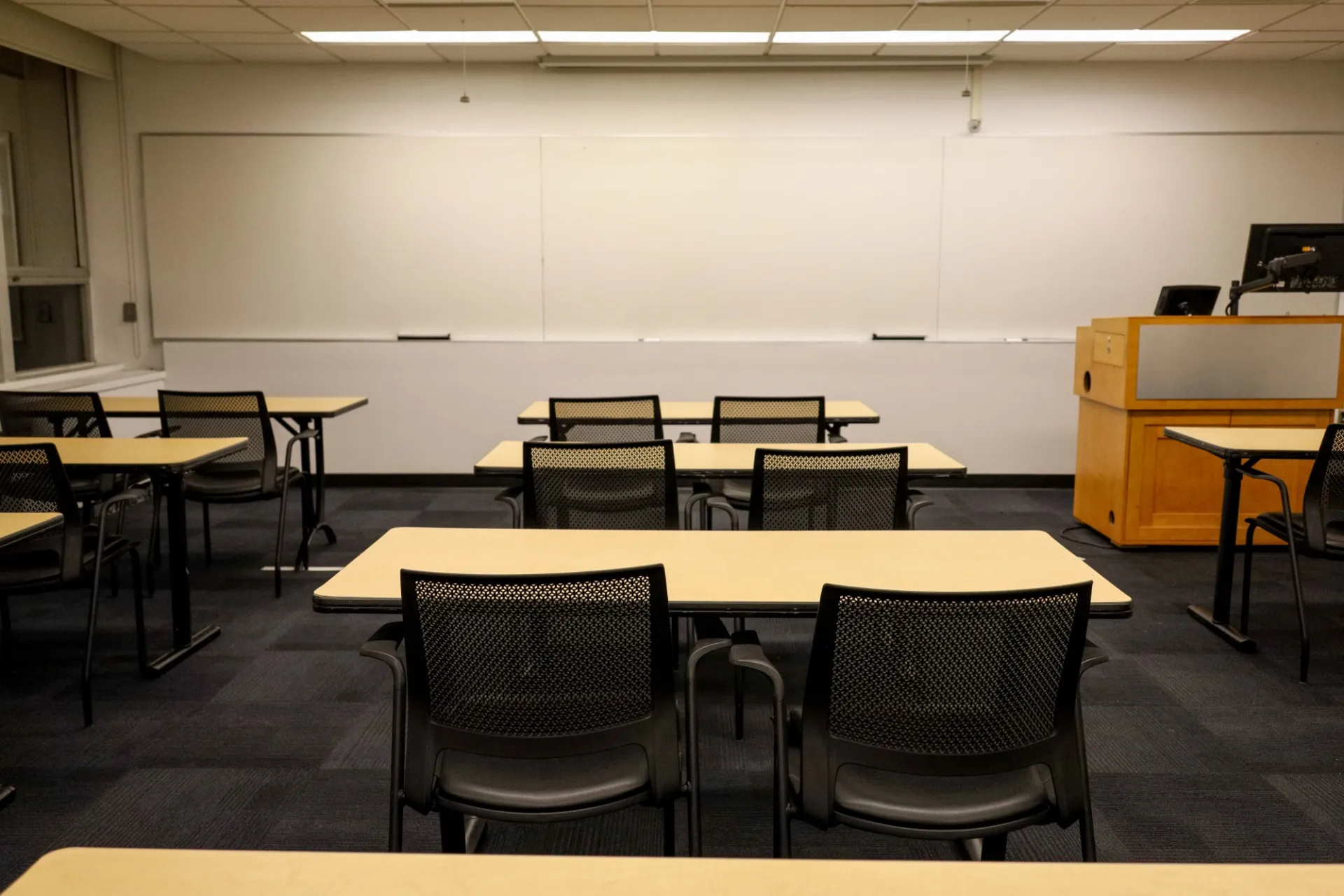 Uris 327