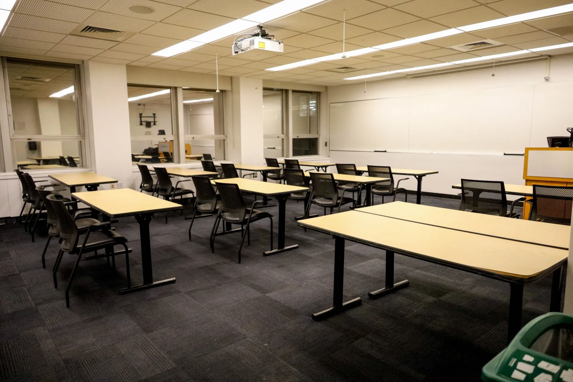 Uris 327