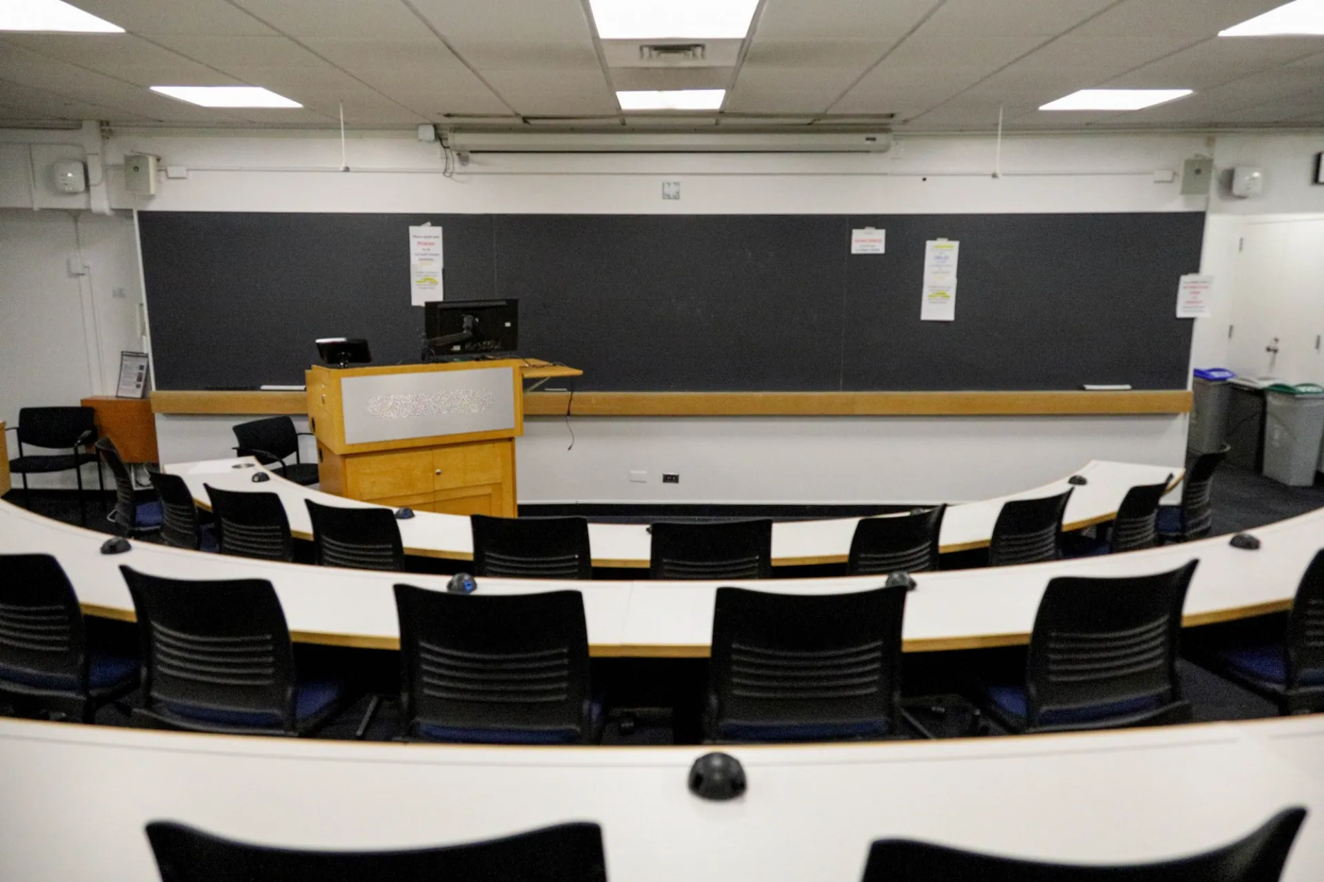 Uris 332