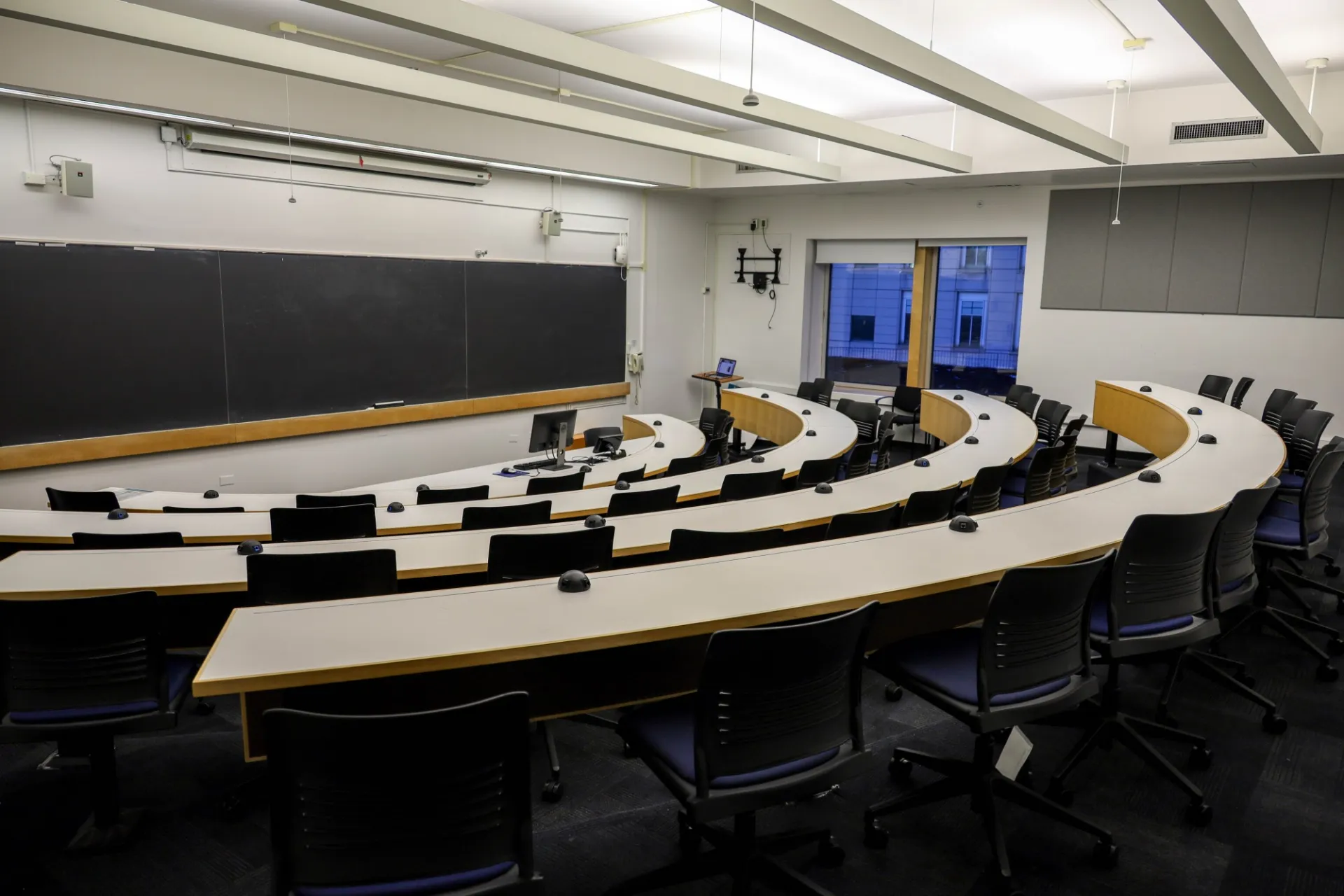 Uris 333